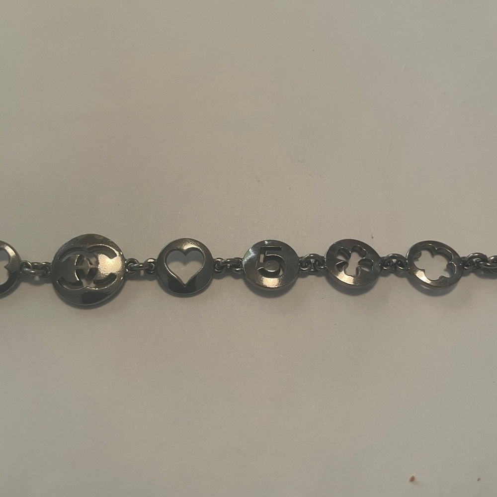 CHANEL number 5 bracelet - Picture 2 of 6